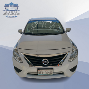 NISSAN VERSA