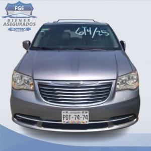 CHRYSLER TOWN AND COUNTRY