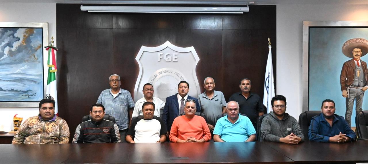 Se reúne Fiscal con integrantes de la Unión de Camioneros