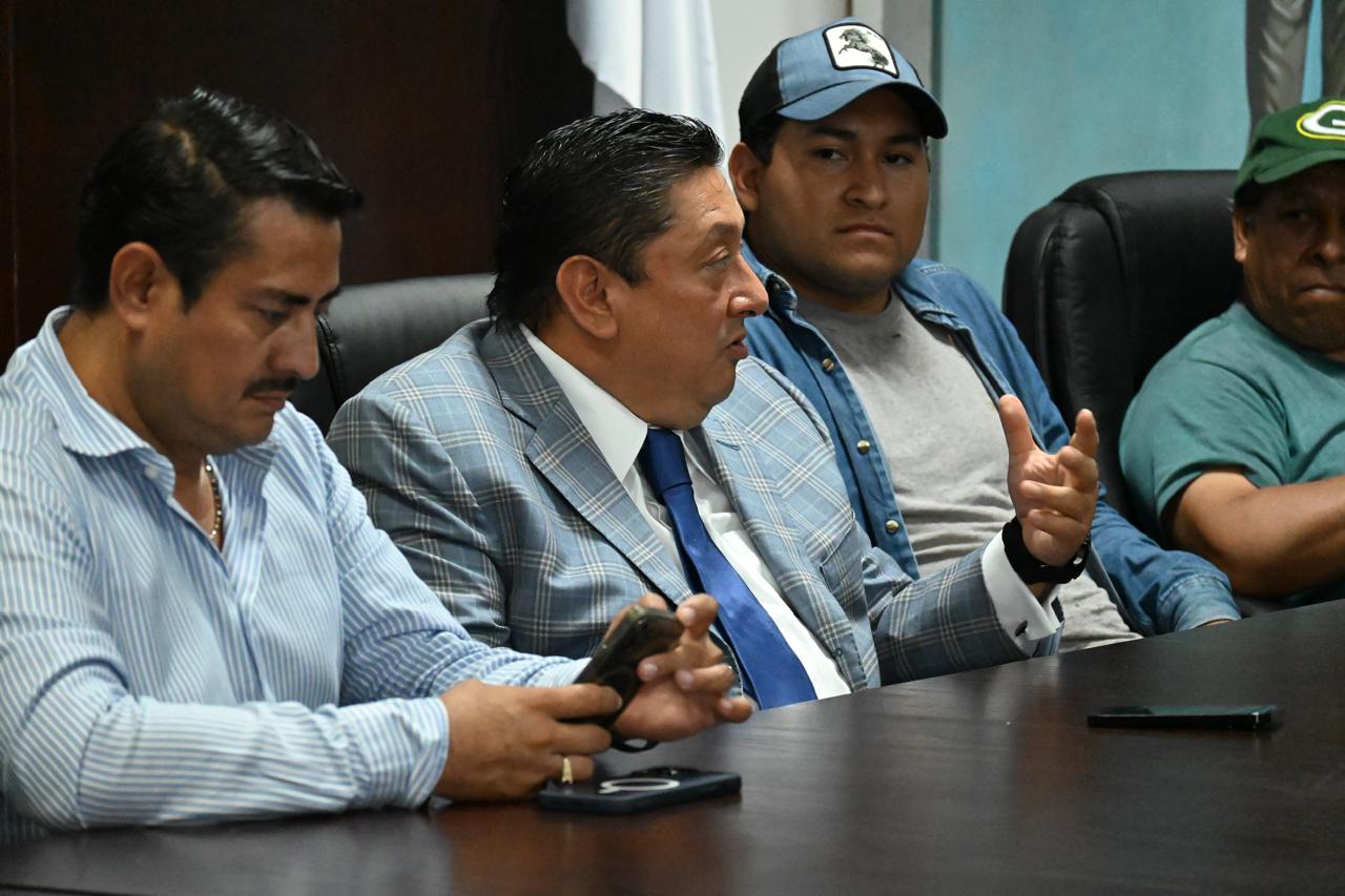 Se reúne Fiscal General con Transportistas de carga