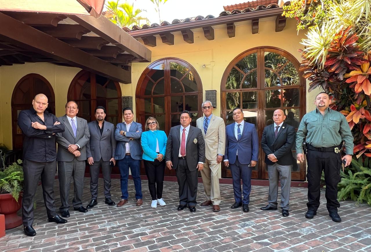 Se reúne Fiscal General con integrantes de la Unión de Juristas de Morelos