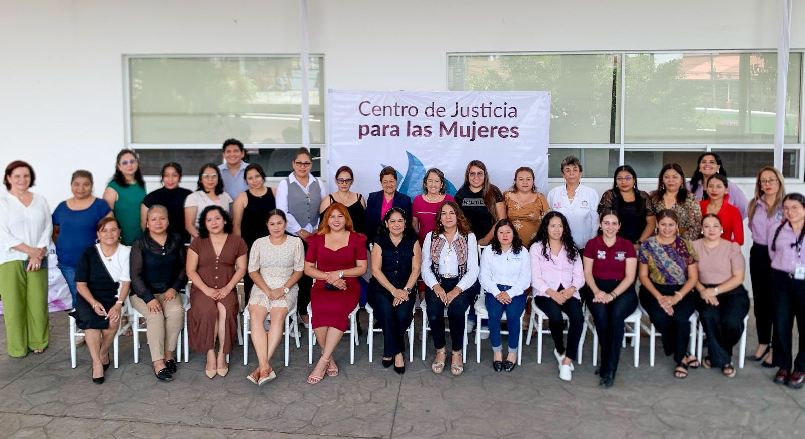 Atención prioritaria a las mujeres, compromiso del Fiscal Edgar Maldonado